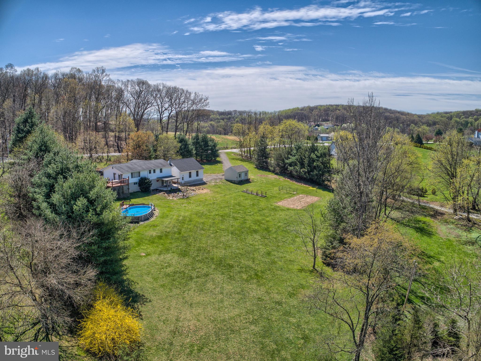 647 Deer Road Fawn Grove, PA 17321 - Photo 4 of 44 Gallery Image 4