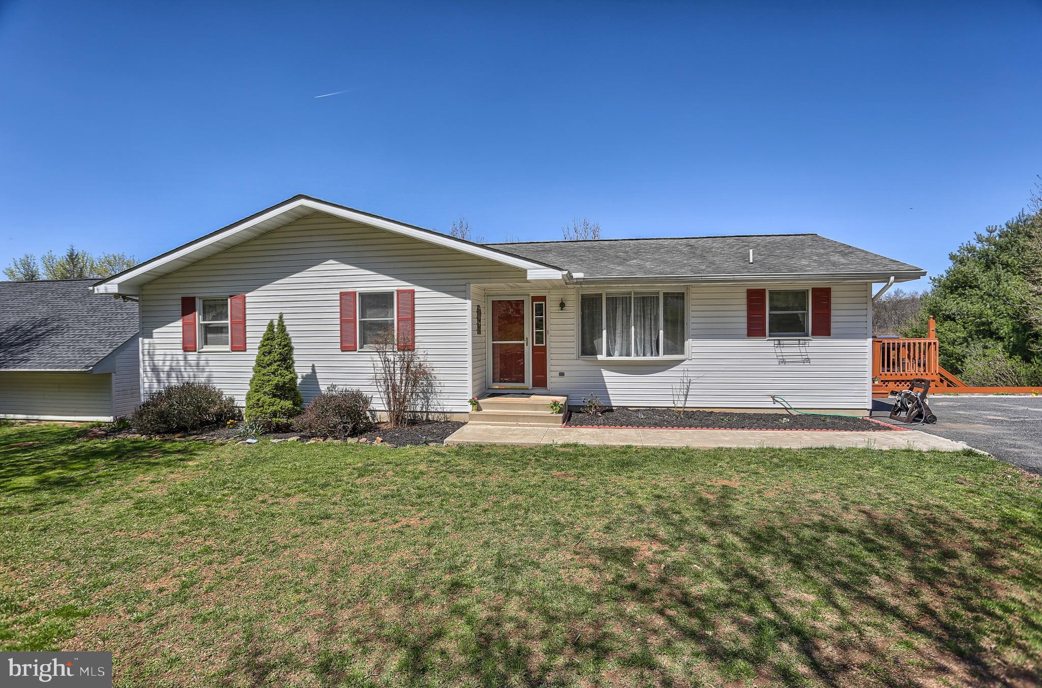 647 Deer Road Fawn Grove, PA 17321 - Photo 5 of 44 Gallery Image 5