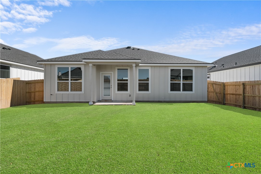 2222 Healy Drive Temple, TX 76502 - Photo 15 of 16 front view of a house with a garden