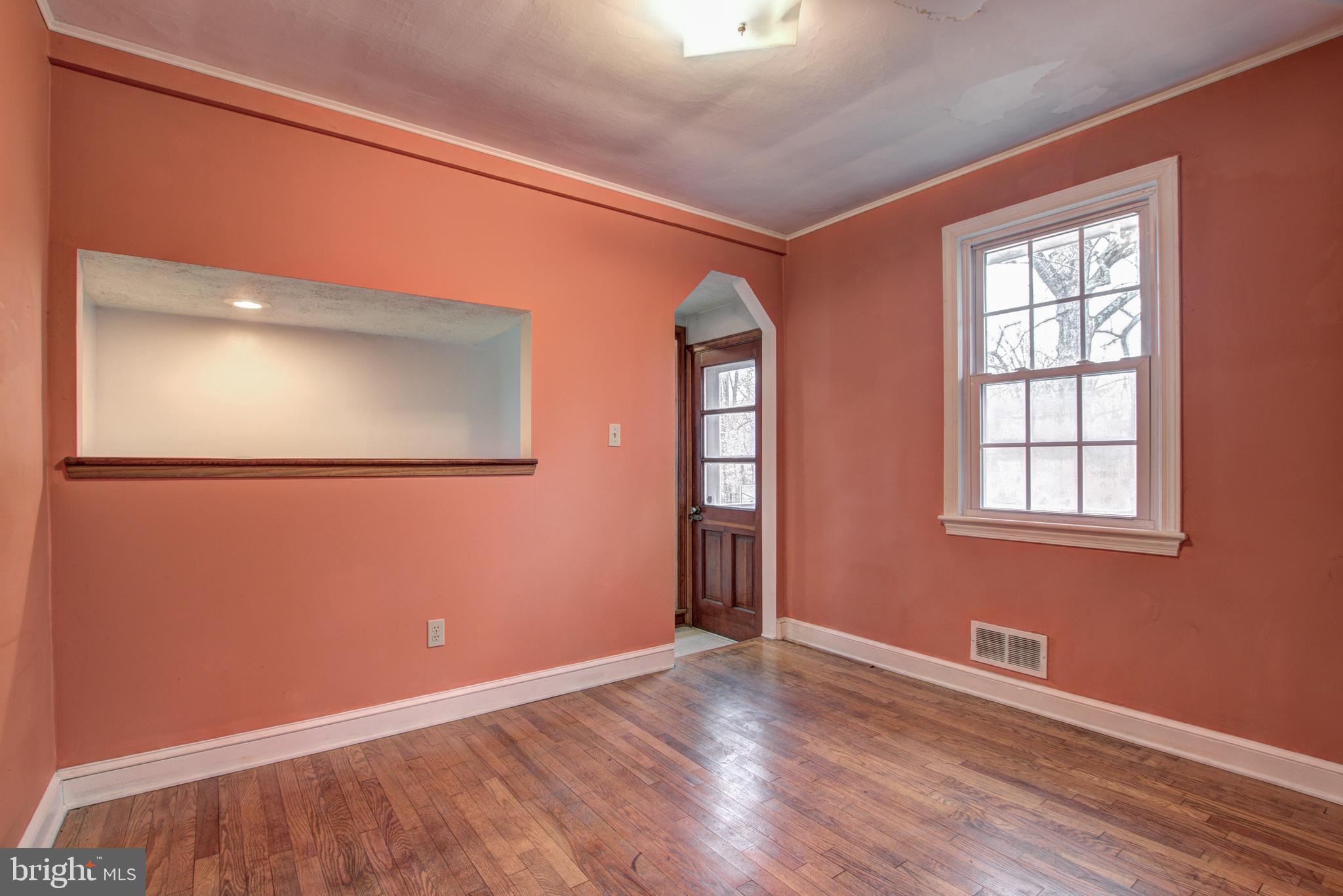 4104 Wakefield Chapel Road Annandale, VA 22003 - Photo 11 of 30