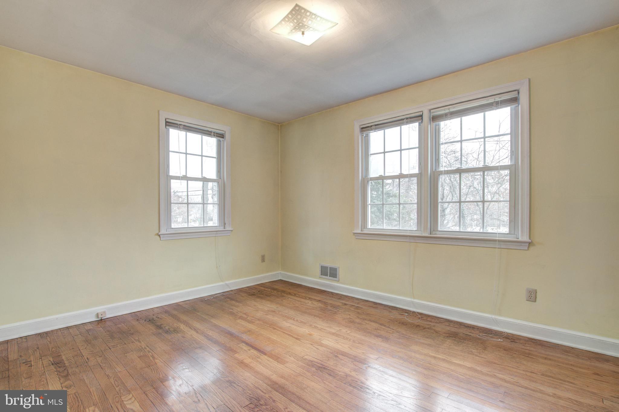 4104 Wakefield Chapel Road Annandale, VA 22003 - Photo 12 of 30
