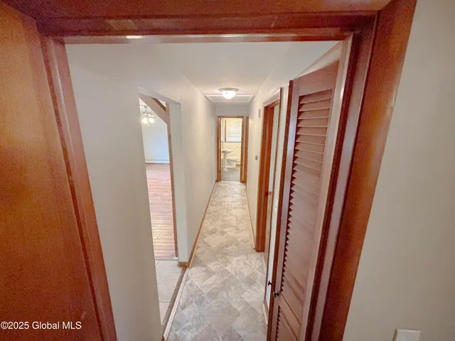 $179,900 | 3 Schuyler Avenue, Ravena, NY 12143