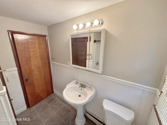 $179,900 | 3 Schuyler Avenue, Ravena, NY 12143