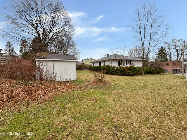 $179,900 | 3 Schuyler Avenue, Ravena, NY 12143