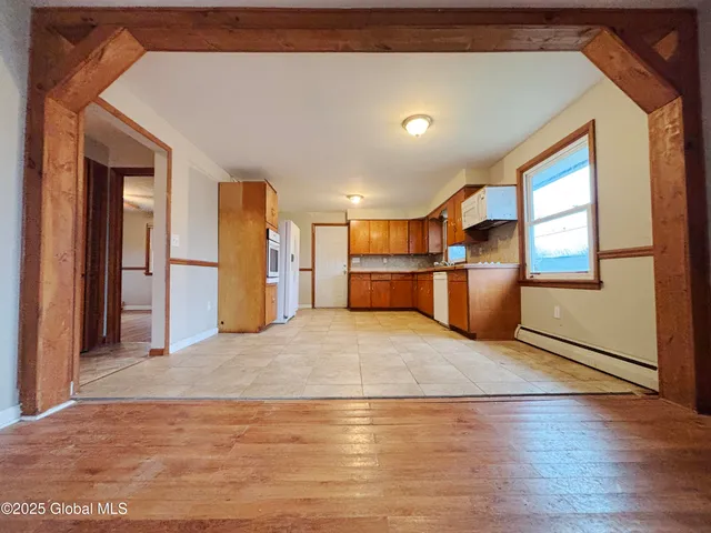 $179,900 | 3 Schuyler Avenue, Ravena, NY 12143