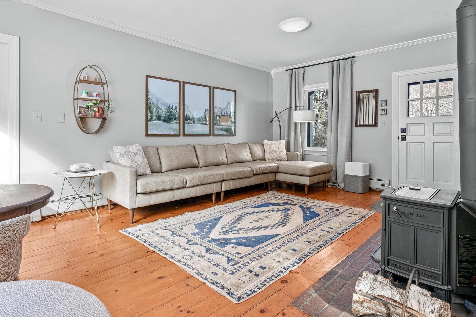 27 Blackberry Ridge Place Rutland Town, VT 05736 - Photo 7 of 60 Gallery Image 7