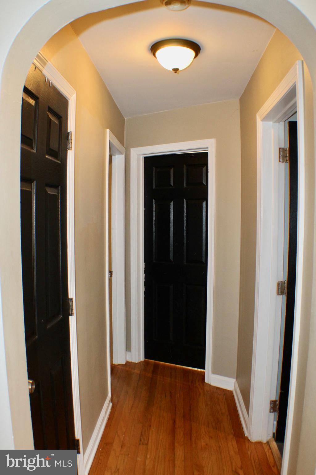 204 River Road Washington Crossing, PA 18977 - Photo 12 of 31 Hallway