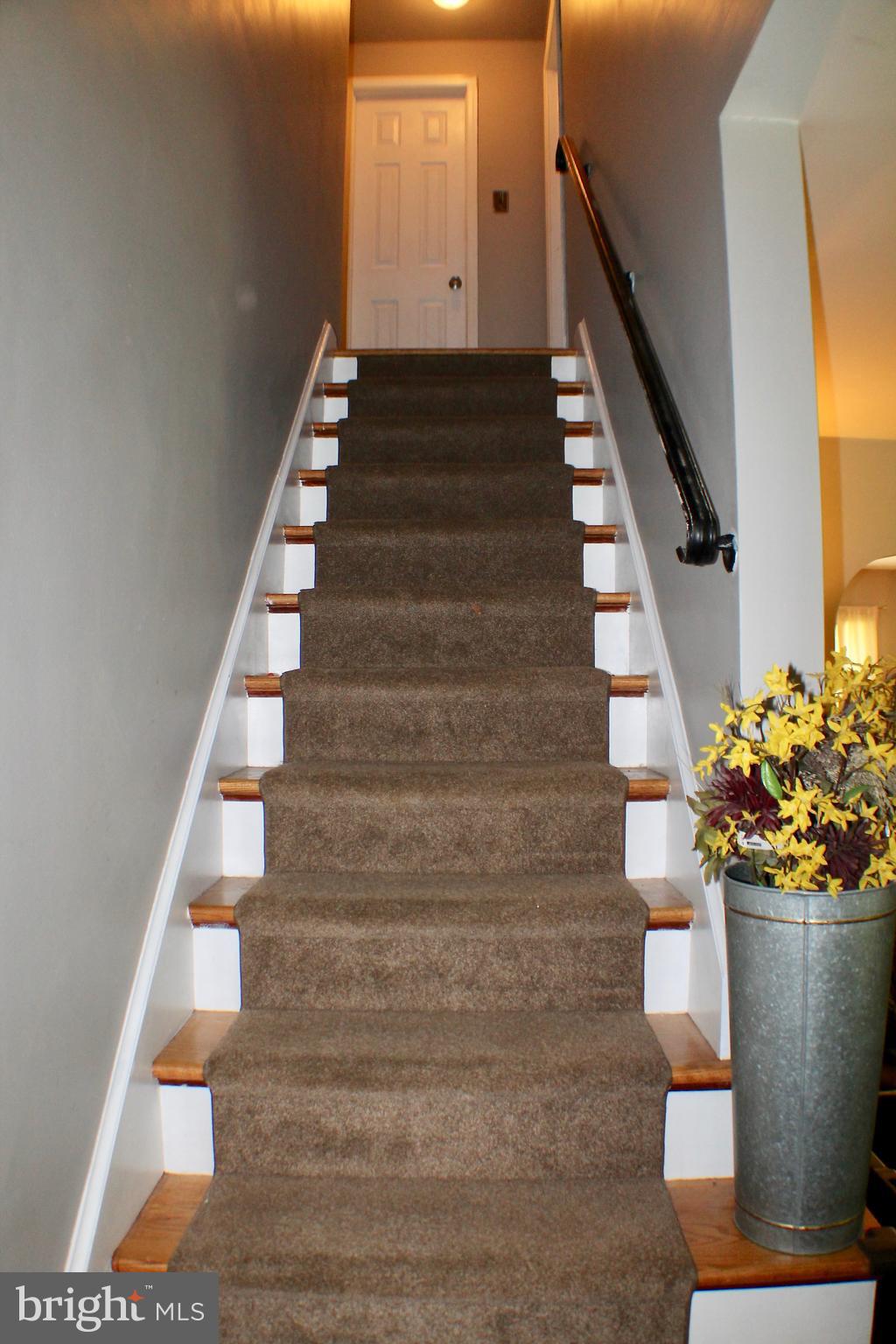 204 River Road Washington Crossing, PA 18977 - Photo 17 of 31 Stairs