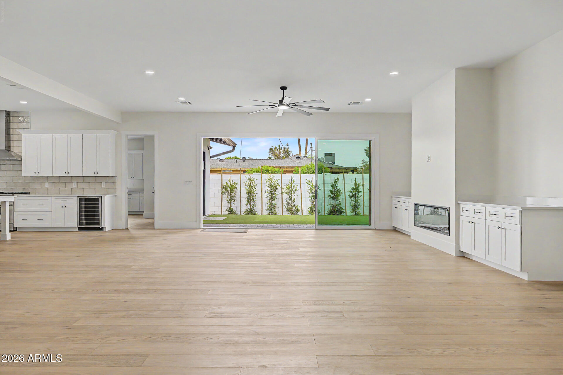 3808 East Piccadilly Road Phoenix, AZ 85018 - Photo 10 of 38