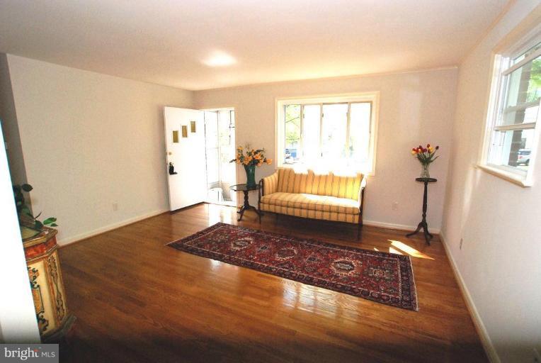 923 Gabel Court Silver Spring, MD 20901 - Photo 13 of 14 Living Room #2