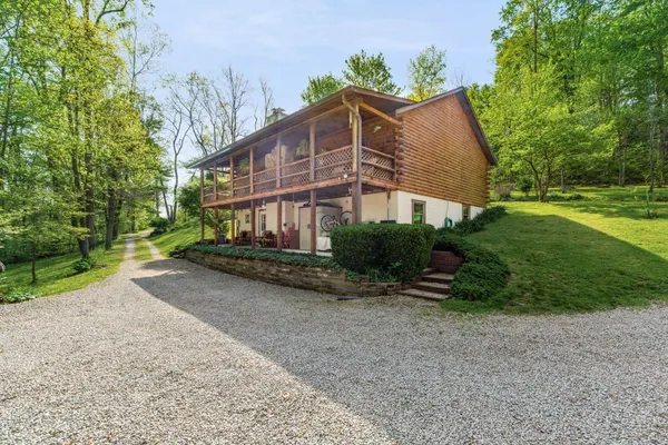 $779,500 | 31280 Anglebrook Lane, Logan, OH 43138