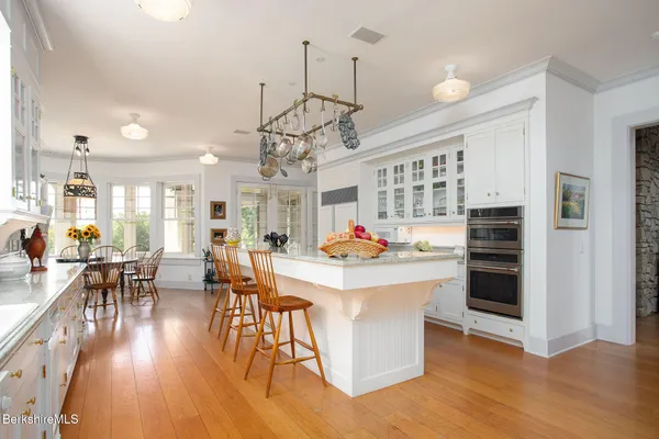 $3,995,000 | 662 Brewer Hill Road, New Marlborough, MA 01244