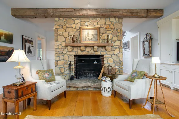 $3,995,000 | 662 Brewer Hill Road, New Marlborough, MA 01244
