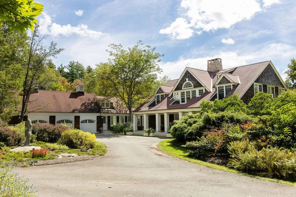 $3,995,000 | 662 Brewer Hill Road, New Marlborough, MA 01244