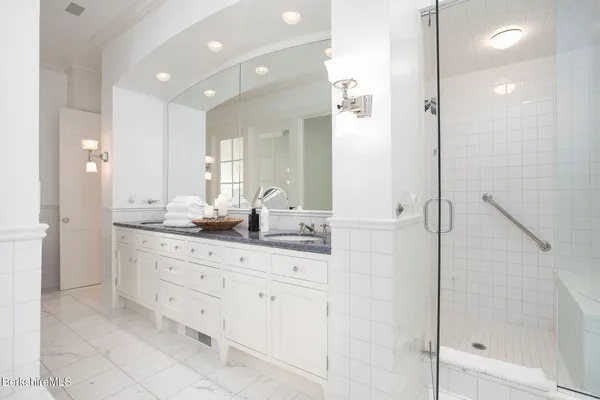 $3,995,000 | 662 Brewer Hill Road, New Marlborough, MA 01244