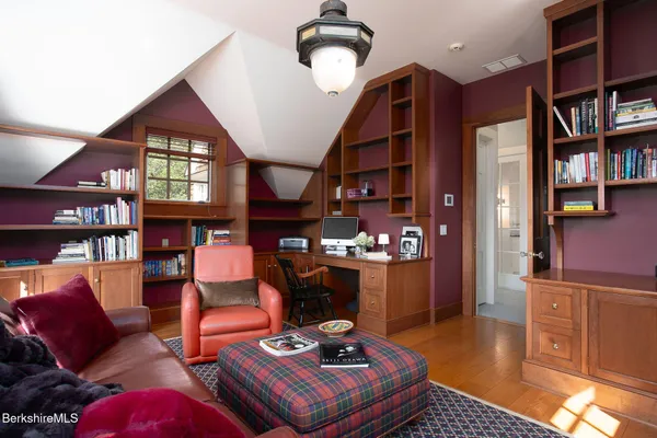 $3,995,000 | 662 Brewer Hill Road, New Marlborough, MA 01244