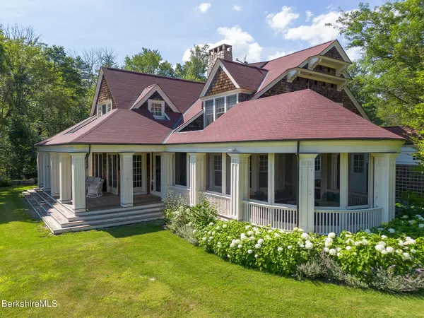 $3,995,000 | 662 Brewer Hill Road, New Marlborough, MA 01244