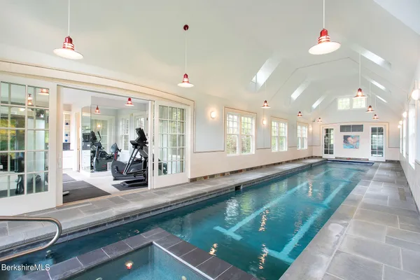 $3,995,000 | 662 Brewer Hill Road, New Marlborough, MA 01244