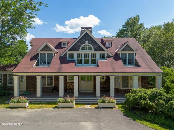 $3,995,000 | 662 Brewer Hill Road, New Marlborough, MA 01244