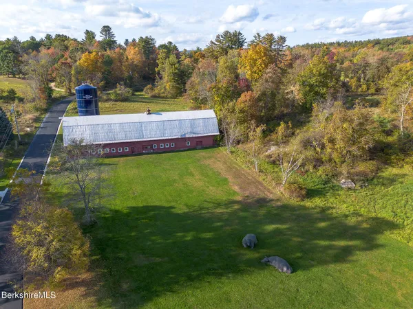 $3,995,000 | 662 Brewer Hill Road, New Marlborough, MA 01244