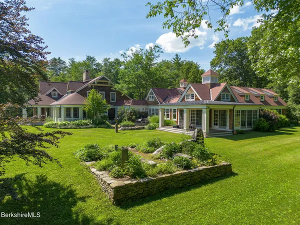 $3,995,000 | 662 Brewer Hill Road, New Marlborough, MA 01244