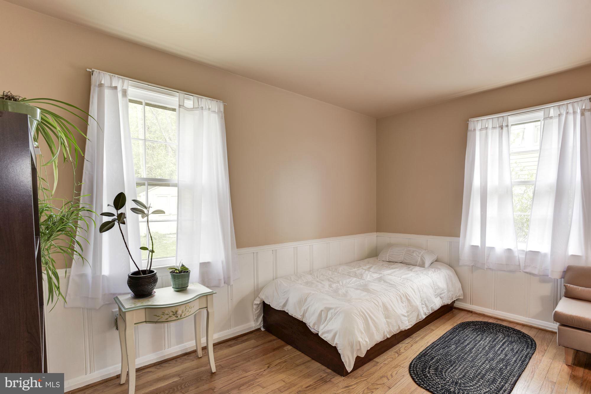 6407 Banbury Road Baltimore, MD 21239 - Photo 13 of 26 Bedroom 4 on main level.