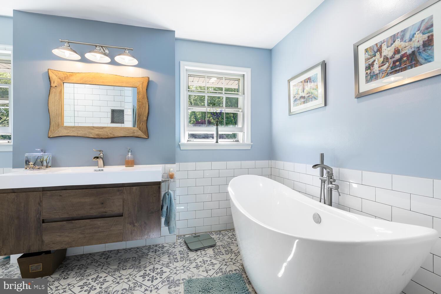9814 Indian Queen Point Road Fort Washington, MD 20744 - Photo 20 of 39 Master Bath