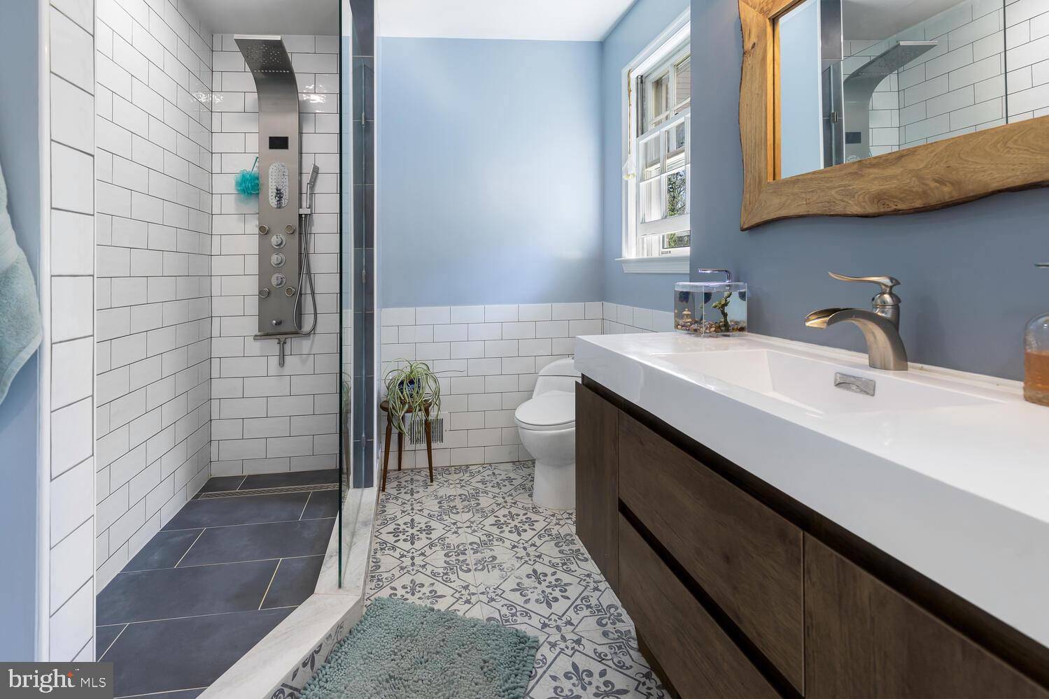9814 Indian Queen Point Road Fort Washington, MD 20744 - Photo 21 of 39 Master Bath