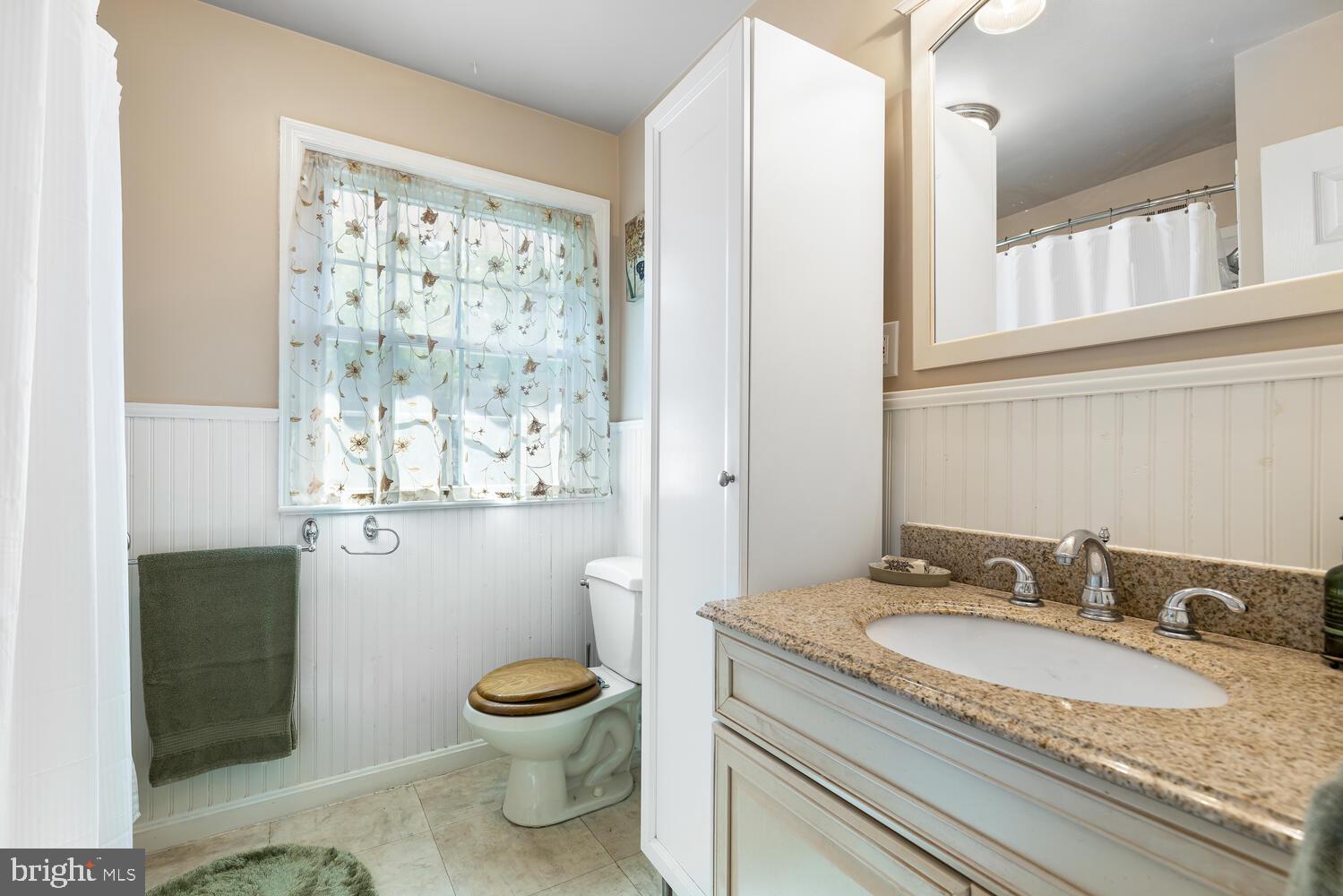 9814 Indian Queen Point Road Fort Washington, MD 20744 - Photo 26 of 39 Hall Bath