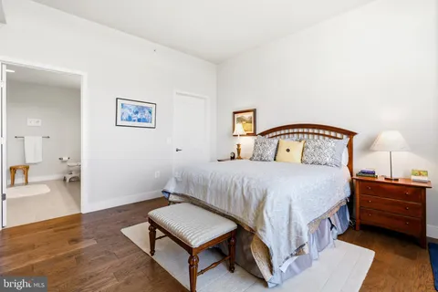 $1,795,000 | 2000 Clarendon Boulevard, Unit 1105, Arlington, VA 22201