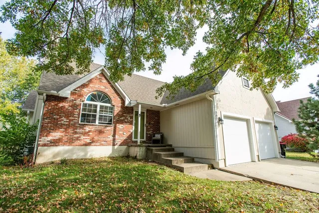 $399,000 | 1603 Roanoke Drive, Warrensburg, MO 64093