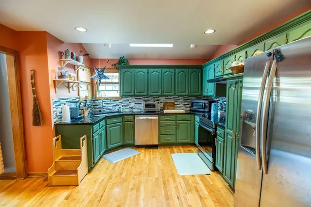 $399,000 | 1603 Roanoke Drive, Warrensburg, MO 64093