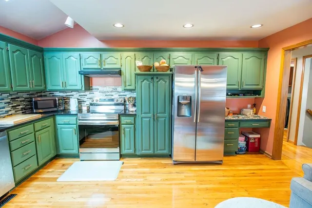 $399,000 | 1603 Roanoke Drive, Warrensburg, MO 64093