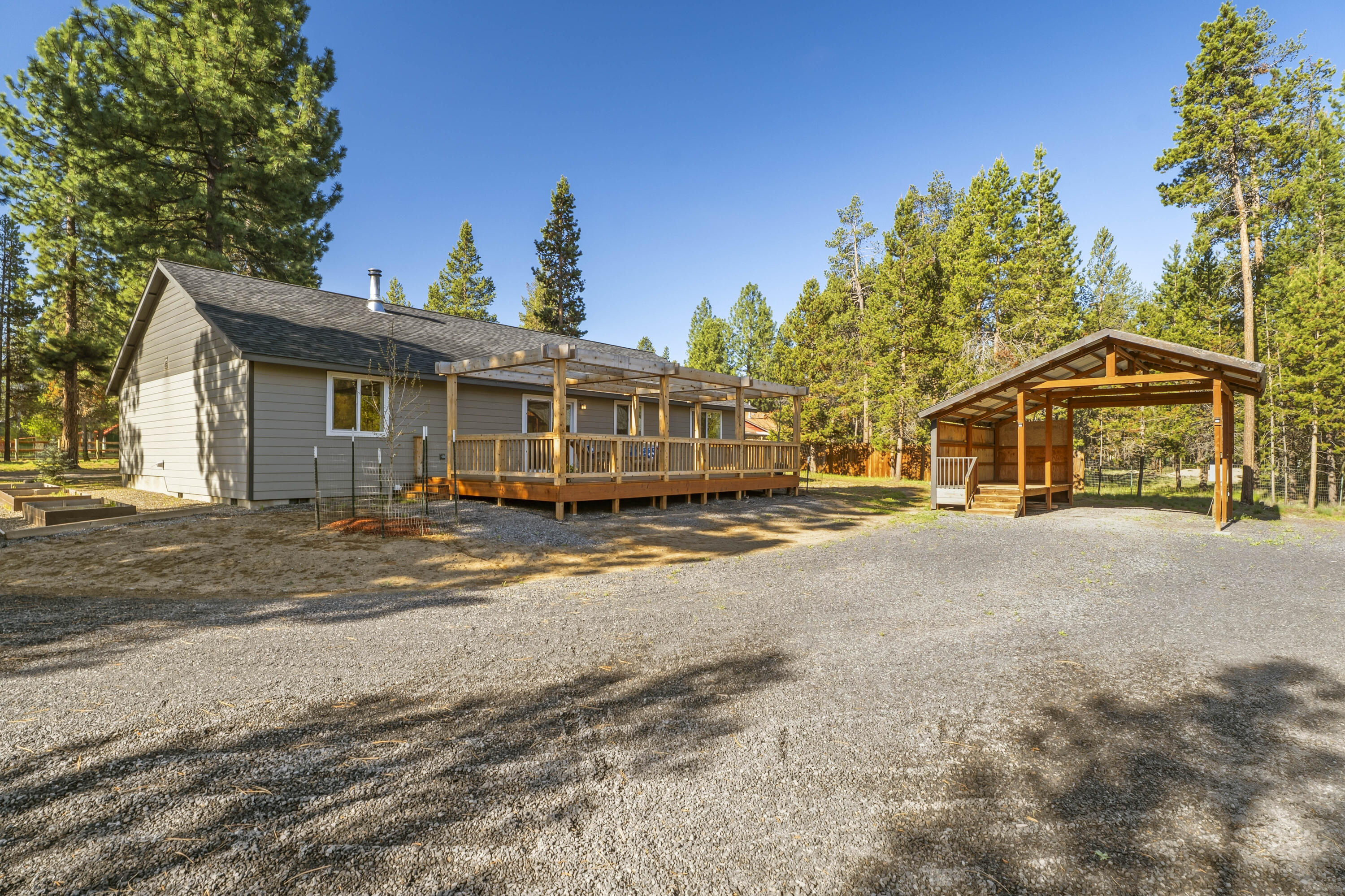 16050 Dick Road La Pine, OR 97739 - Photo 42 of 59 11-Exterior