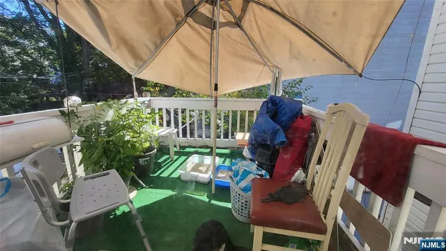 a view of deck with patio