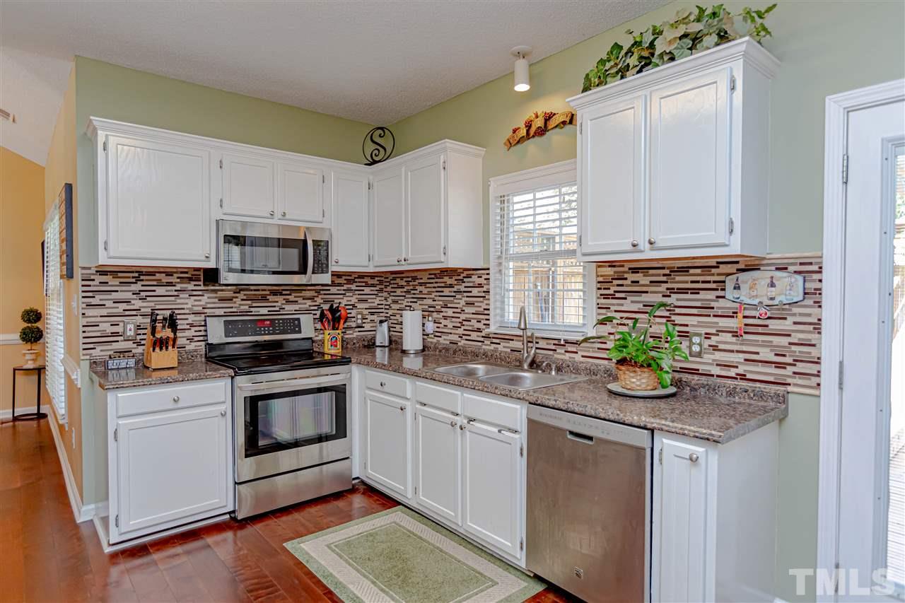 5509 Edgebury Road Raleigh, NC 27613 - Photo 14 of 29