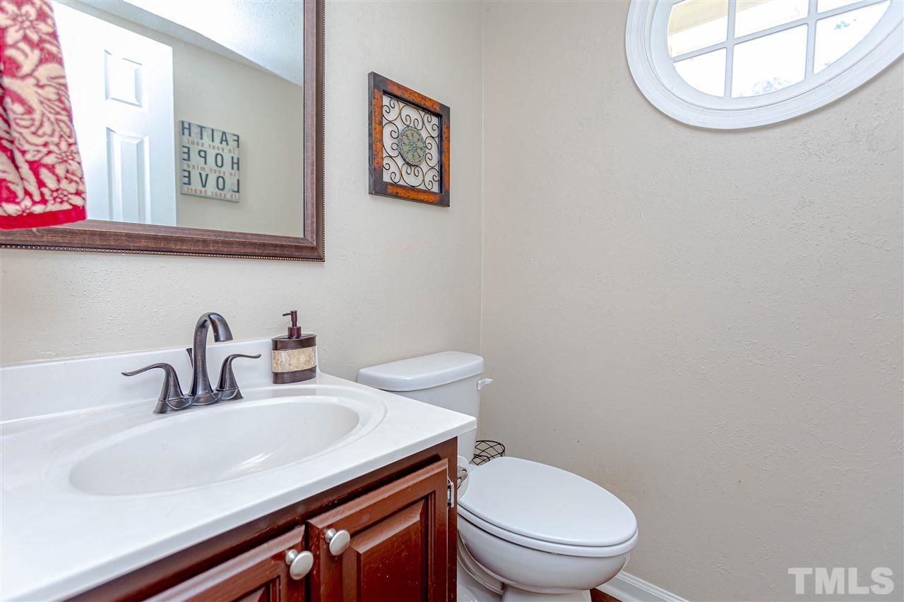 5509 Edgebury Road Raleigh, NC 27613 - Photo 17 of 29