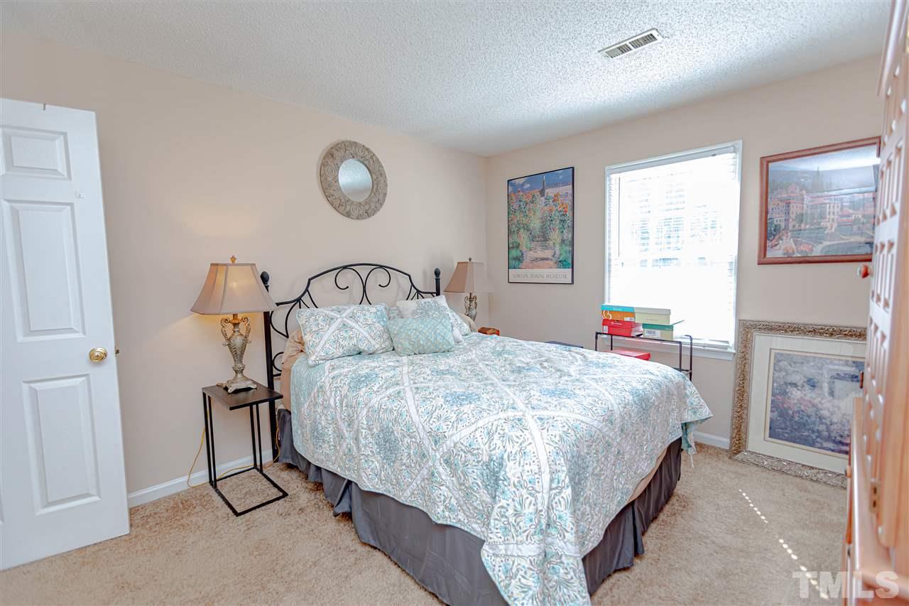 5509 Edgebury Road Raleigh, NC 27613 - Photo 20 of 29