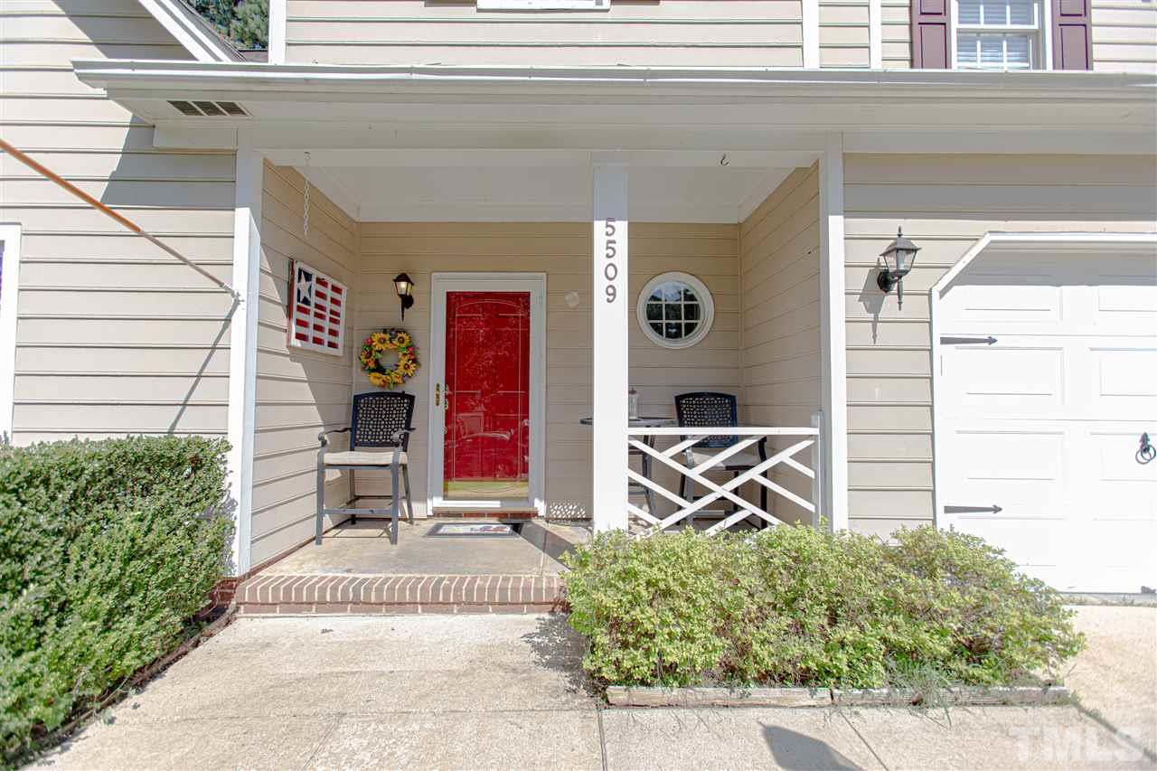 5509 Edgebury Road Raleigh, NC 27613 - Photo 3 of 29