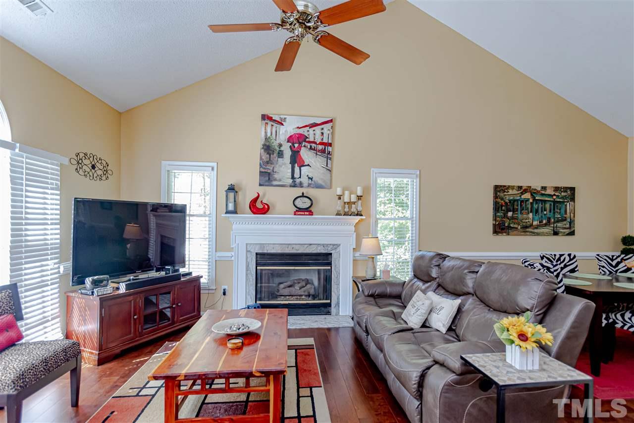5509 Edgebury Road Raleigh, NC 27613 - Photo 6 of 29