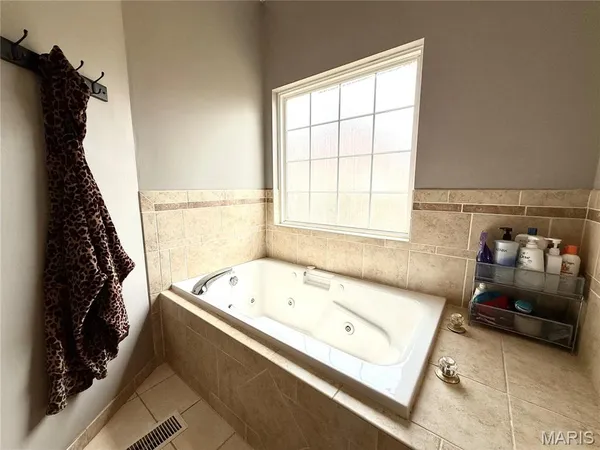 $305,000 | 1003 Red Arrow, Sikeston, MO 63801