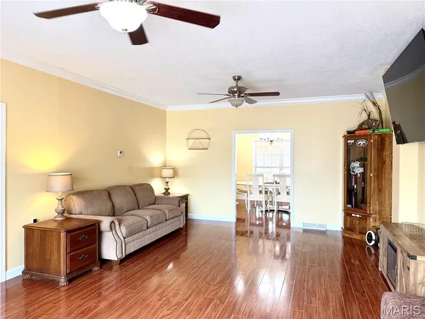 $305,000 | 1003 Red Arrow, Sikeston, MO 63801