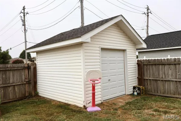 $305,000 | 1003 Red Arrow, Sikeston, MO 63801