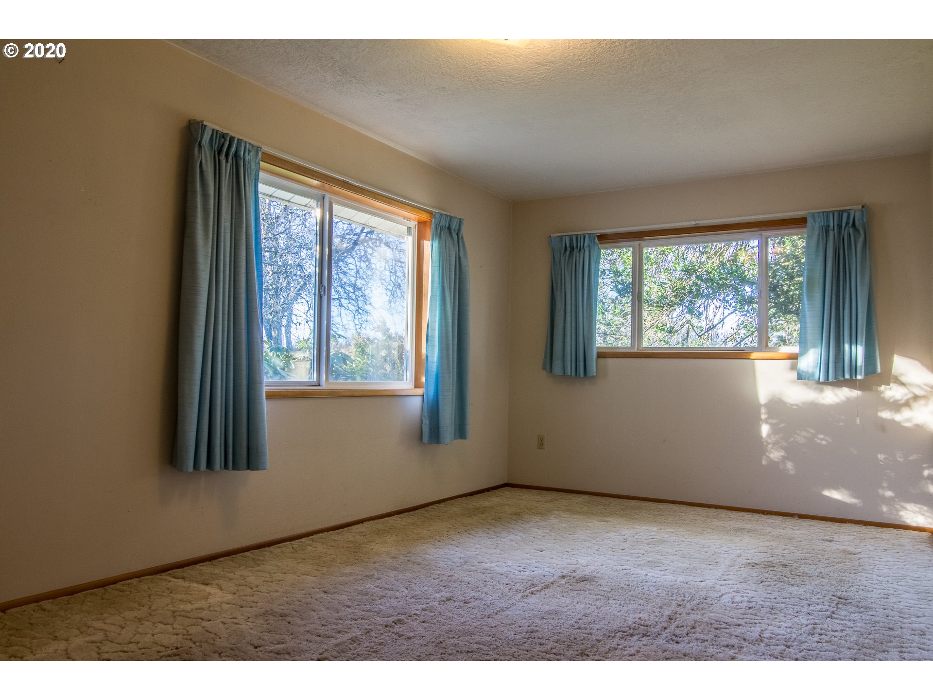 6700 Southwest Straughan Road Hillsboro, OR 97123 - Photo 14 of 30