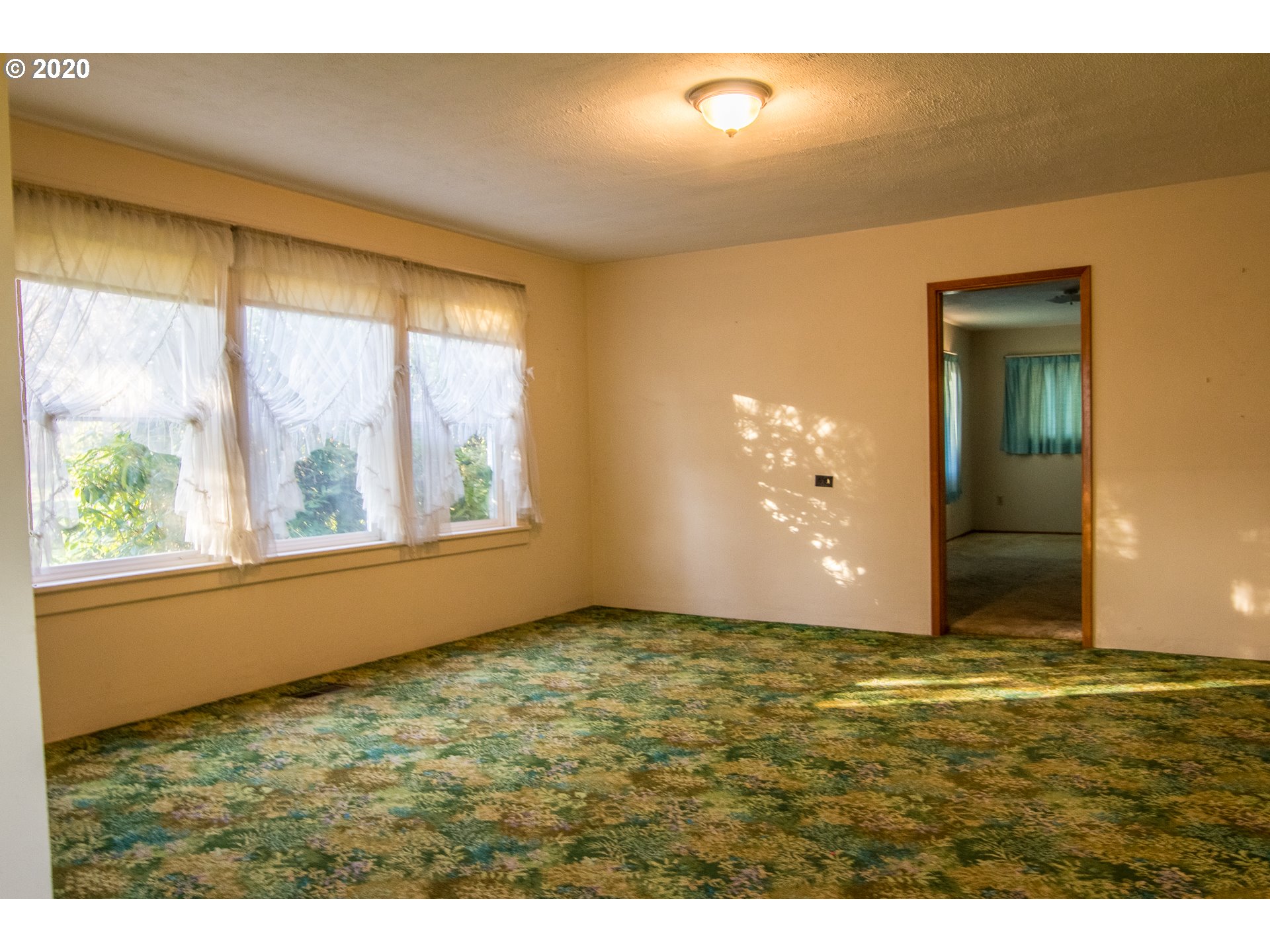 6700 Southwest Straughan Road Hillsboro, OR 97123 - Photo 8 of 30
