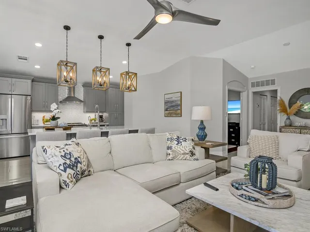 $499,500 | 816 Carrick Bend Circle, Unit 202, Naples, FL 34110