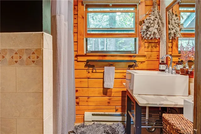 $3,100 | 102 Trails End, Jefferson, NY 12167