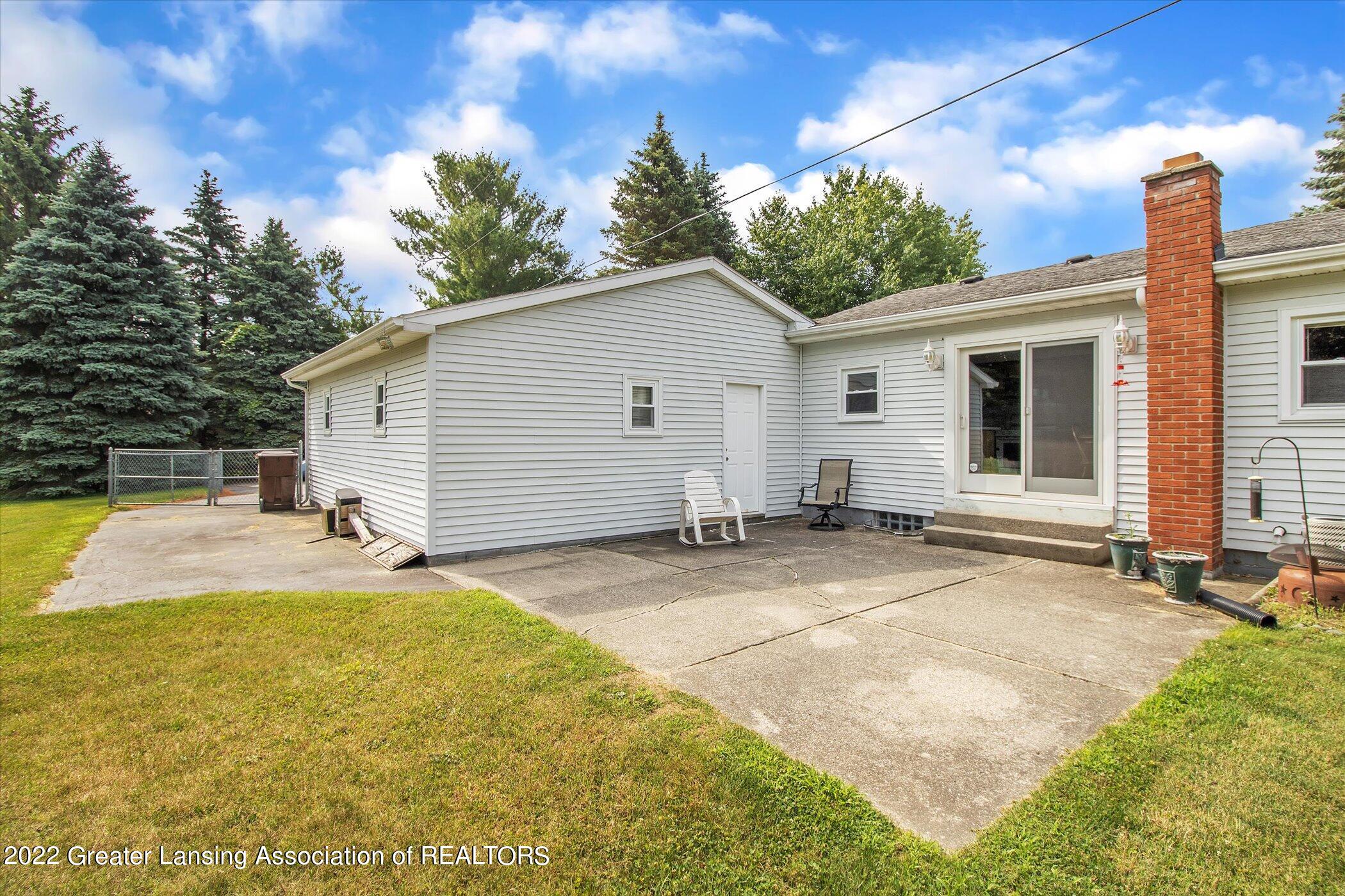13531 Turner Road Dewitt, MI 48820 - Photo 28 of 39 Back Patio