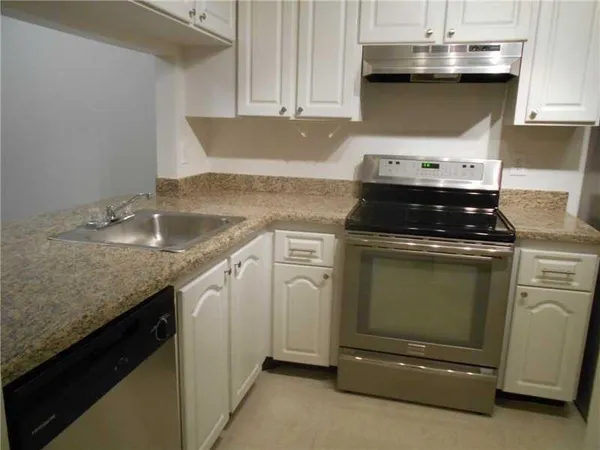 $2,150 | 789 Northwest 103rd Terrace, Unit 101, Pembroke Pines, FL 33026