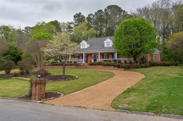 $799,000 | 615 Hidden Forest Drive, Chattanooga, TN 37421